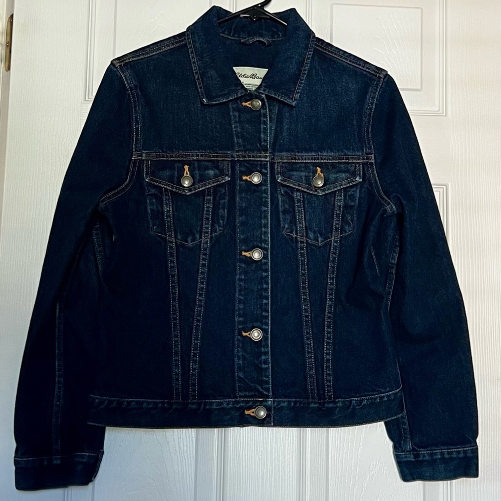 Eddie Bauer Women’s Classic Denim Jacket 100% Cotton Dark Wash Size Small